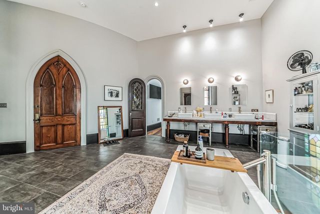 1345 E SUSQUEHANNA AVE, Philadelphia, PA 19125