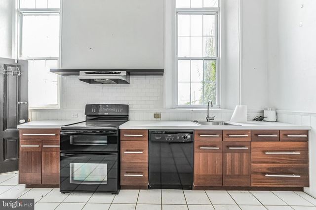 1345 E SUSQUEHANNA AVE, Philadelphia, PA 19125