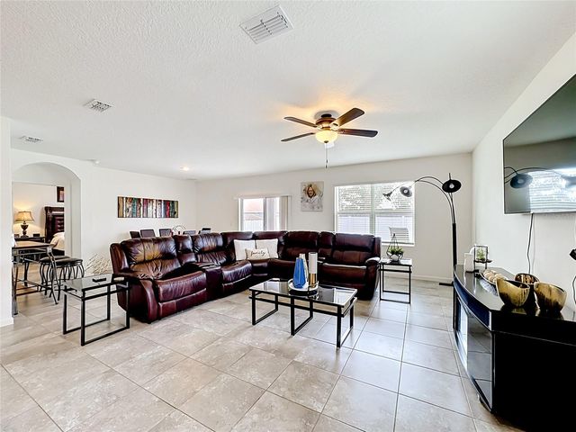 1190 SW BROADVIEW STREET, Port St Lucie, FL 34983