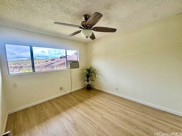 98-621 Kilinoe Street 4E2, Aiea, HI 96701