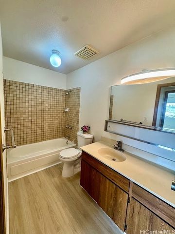 98-621 Kilinoe Street 4E2, Aiea, HI 96701