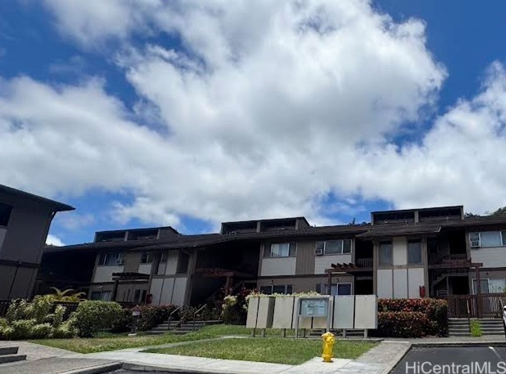 98-621 Kilinoe Street 4E2, Aiea, HI 96701