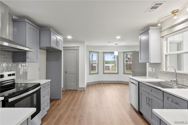 7122 61st E, Cottondale, AL 35453