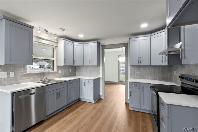 7122 61st E, Cottondale, AL 35453