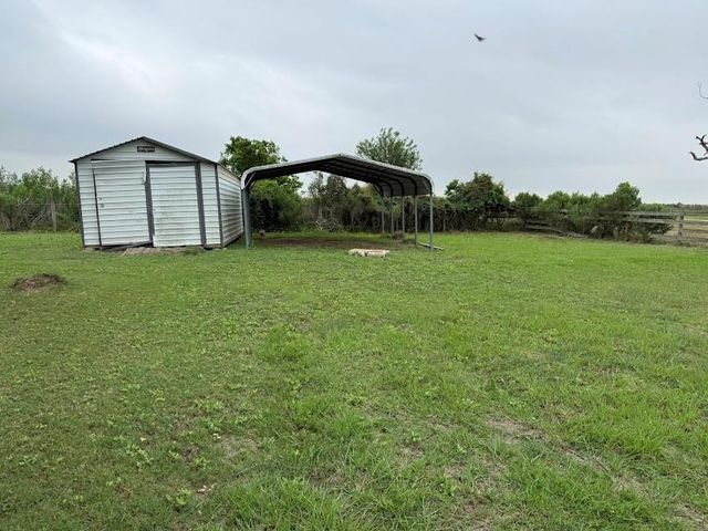 5589 County Road 469, Brazoria, TX 77422