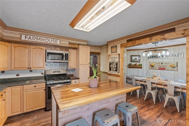 39 1st Street, Waynesville, OH 45068