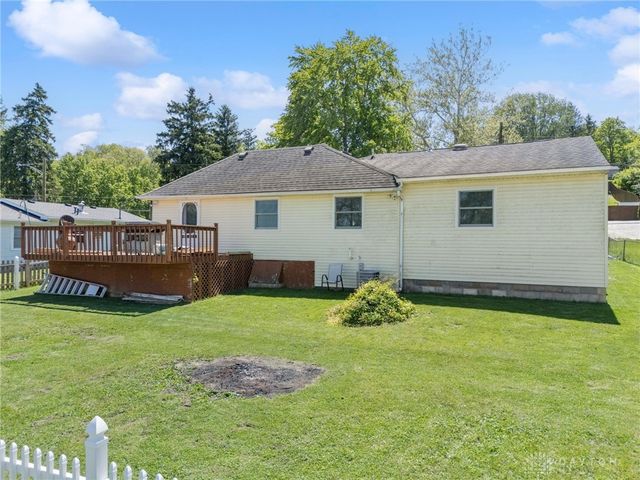 39 1st Street, Waynesville, OH 45068