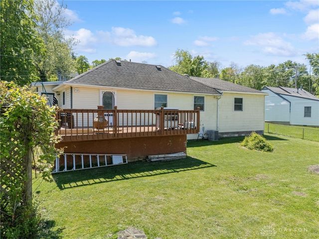 39 1st Street, Waynesville, OH 45068
