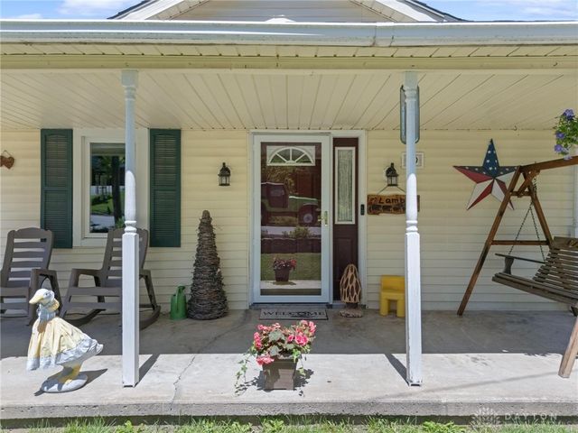 39 1st Street, Waynesville, OH 45068