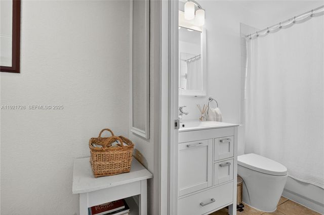 21320 SW 92nd Ave, Cutler Bay, FL 33189