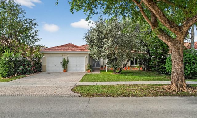 21320 SW 92nd Ave, Cutler Bay, FL 33189