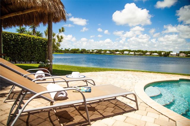 21320 SW 92nd Ave, Cutler Bay, FL 33189