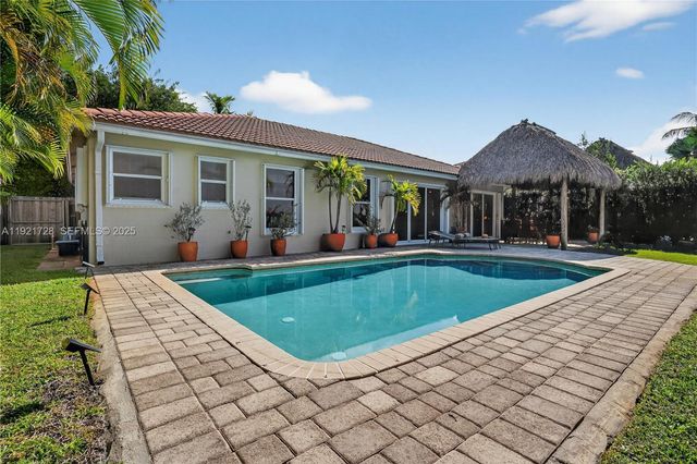 21320 SW 92nd Ave, Cutler Bay, FL 33189