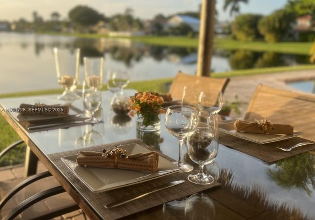 21320 SW 92nd Ave, Cutler Bay, FL 33189