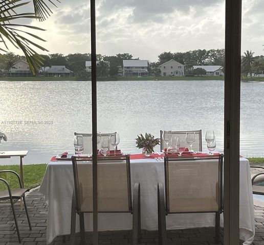 21320 SW 92nd Ave, Cutler Bay, FL 33189