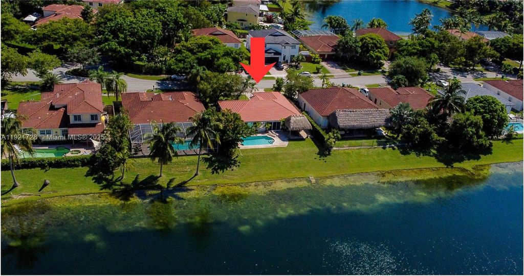 Image 1 of property listing at 21320 SW 92nd Ave, Cutler Bay, FL 33189