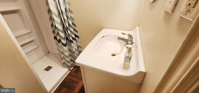608 E PHILADELPHIA ST, York, PA 17403