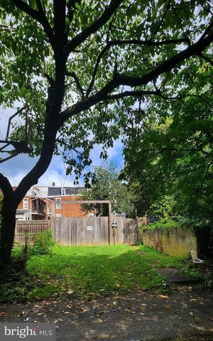 608 E PHILADELPHIA ST, York, PA 17403