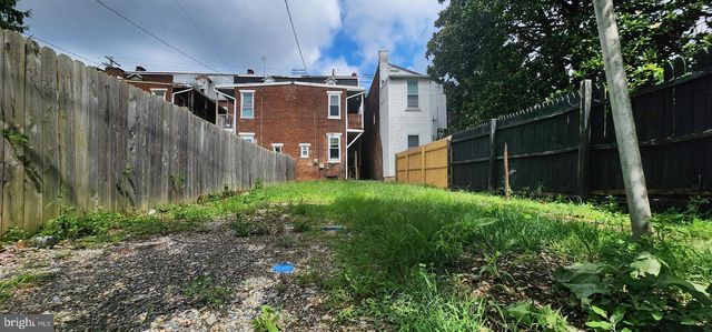 608 E PHILADELPHIA ST, York, PA 17403