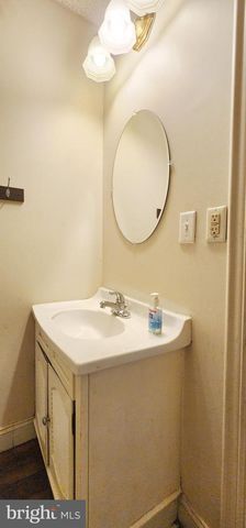 608 E PHILADELPHIA ST, York, PA 17403