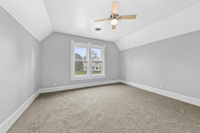 N50W6466 Western ROAD, Cedarburg, WI 53012