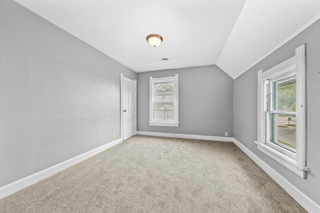 N50W6466 Western ROAD, Cedarburg, WI 53012