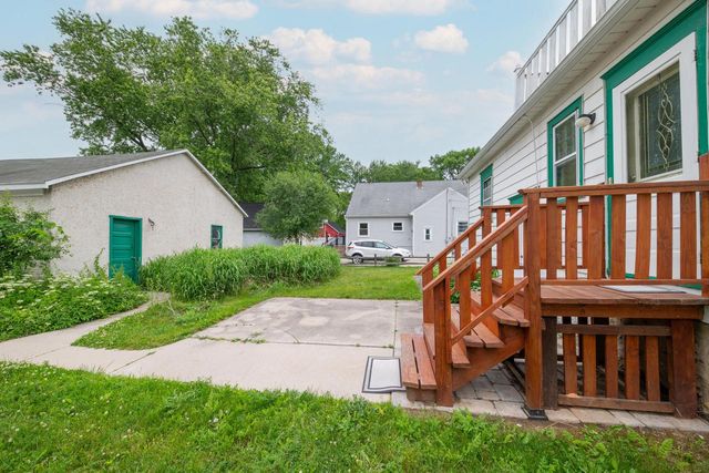 N50W6466 Western ROAD, Cedarburg, WI 53012