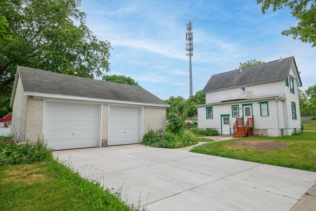 N50W6466 Western ROAD, Cedarburg, WI 53012