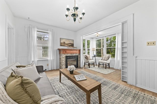 N50W6466 Western ROAD, Cedarburg, WI 53012