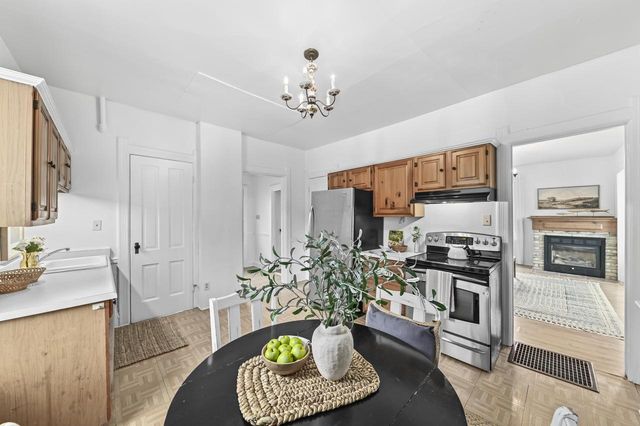 N50W6466 Western ROAD, Cedarburg, WI 53012