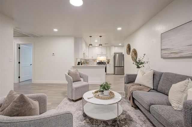 708 E Johnson Street, Norman, OK 73071