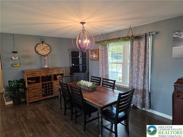 3393 Crestview Loop, Lehigh Twp, PA 18088