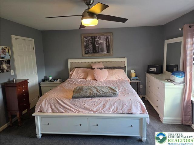 3393 Crestview Loop, Lehigh Twp, PA 18088