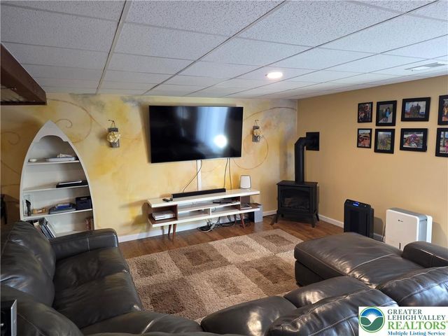 3393 Crestview Loop, Lehigh Twp, PA 18088