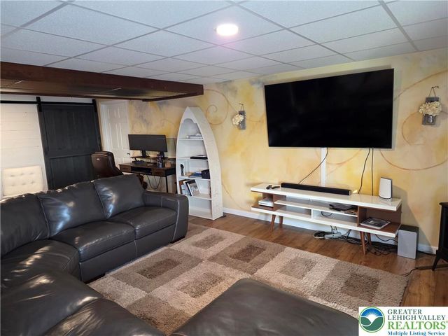 3393 Crestview Loop, Lehigh Twp, PA 18088