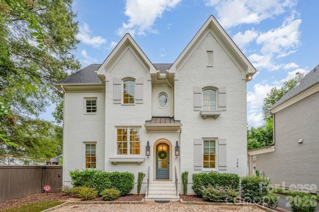 748 Ellsworth Road, Charlotte, NC 28211
