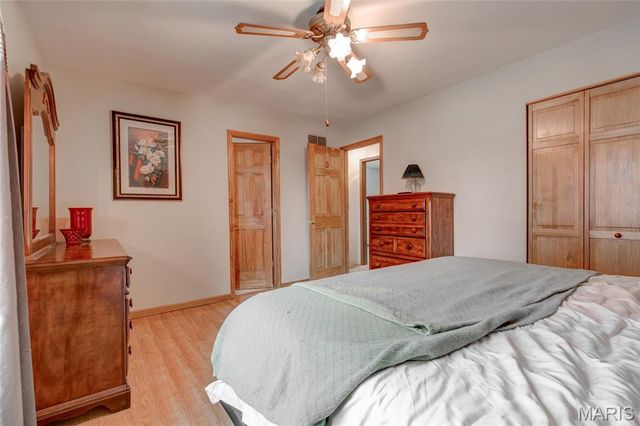 79 Rolling Meadows Drive, Godfrey, IL 62035