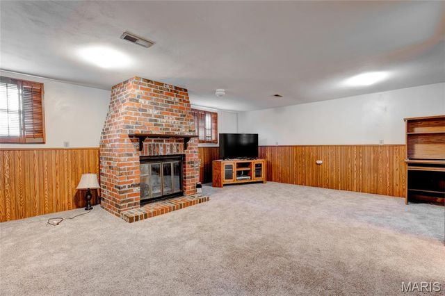 79 Rolling Meadows Drive, Godfrey, IL 62035