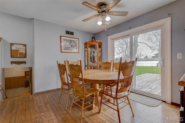 79 Rolling Meadows Drive, Godfrey, IL 62035