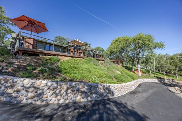 29890 Horseshoe Drive, Coarsegold, CA 93614