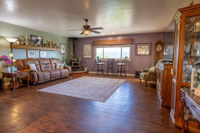 29890 Horseshoe Drive, Coarsegold, CA 93614