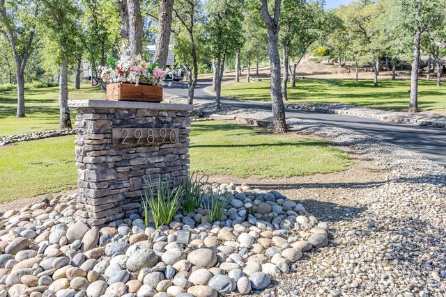 29890 Horseshoe Drive, Coarsegold, CA 93614