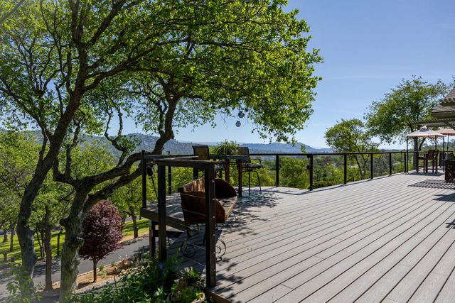 29890 Horseshoe Drive, Coarsegold, CA 93614