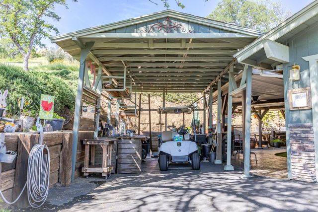 29890 Horseshoe Drive, Coarsegold, CA 93614