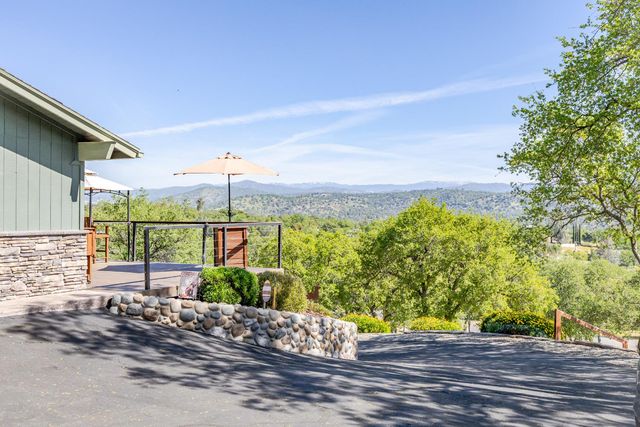 29890 Horseshoe Drive, Coarsegold, CA 93614
