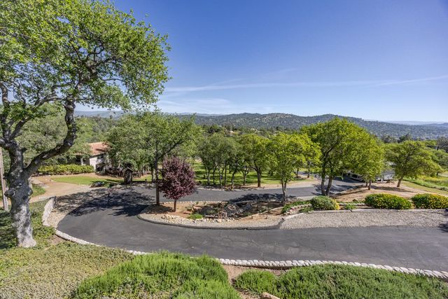 29890 Horseshoe Drive, Coarsegold, CA 93614