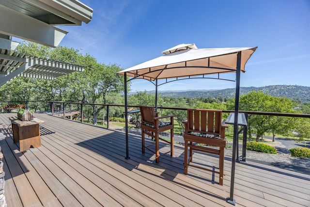 29890 Horseshoe Drive, Coarsegold, CA 93614