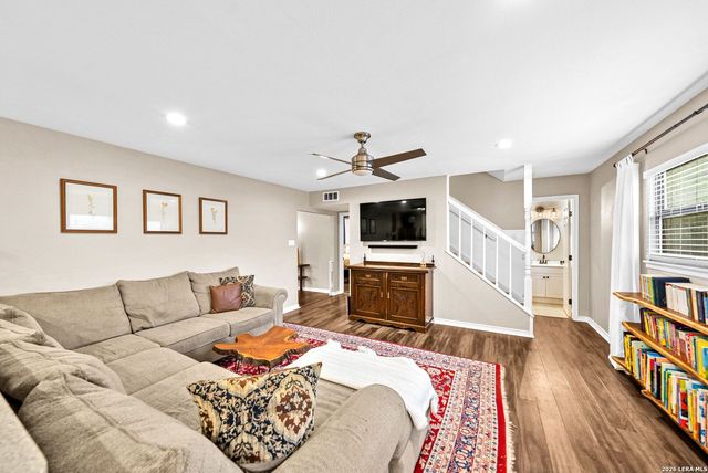 14307 Oak Shadows Dr, San Antonio, TX 78232