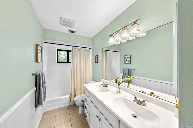 14307 Oak Shadows Dr, San Antonio, TX 78232