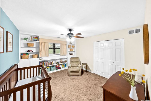 14307 Oak Shadows Dr, San Antonio, TX 78232